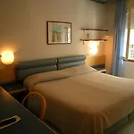 Hotell Ambasciatori Palace 4*