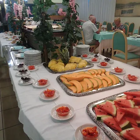 Отель Ambasciatori Palace Лидо-ди-Езоло