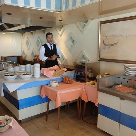 Ambasciatori Palace Hotel 4*