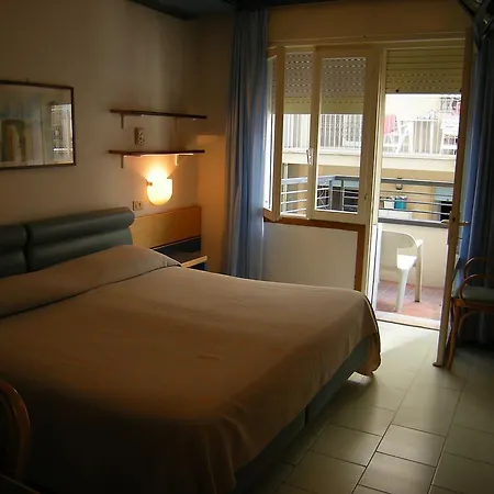 Ambasciatori Palace Szálloda 4*